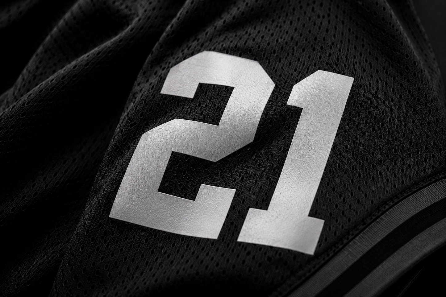 CAMISETA VARSITY 21