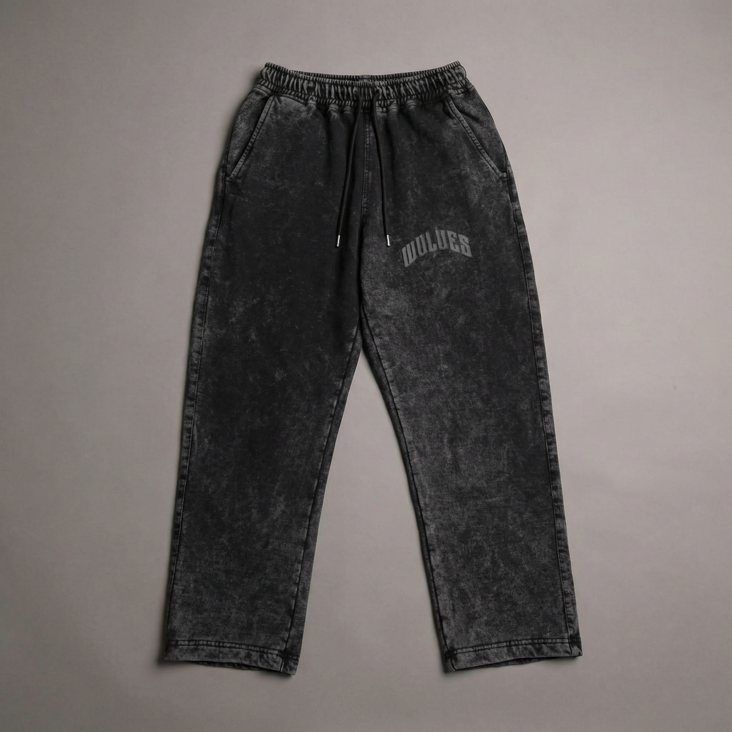 Buzo Wolves Vintage Wash – BlackWolf Collection 2025