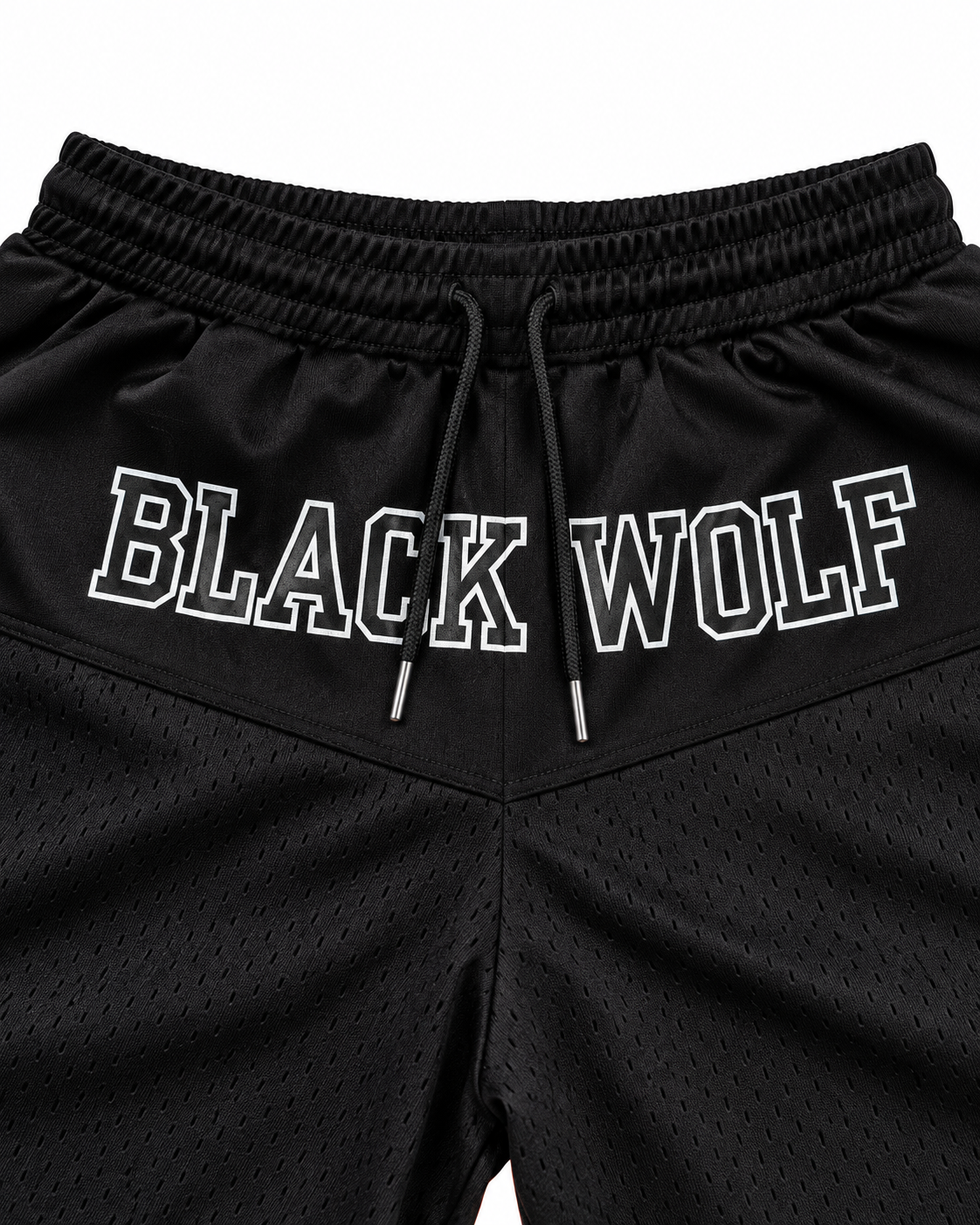 Short Varsity 21 Black Wolf - detalle de serigrafía BLACK WOLF